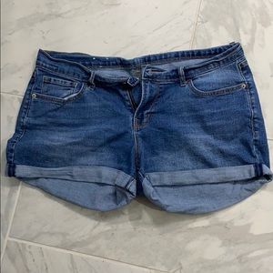 Old Navy Boyfriend Jean Shorts